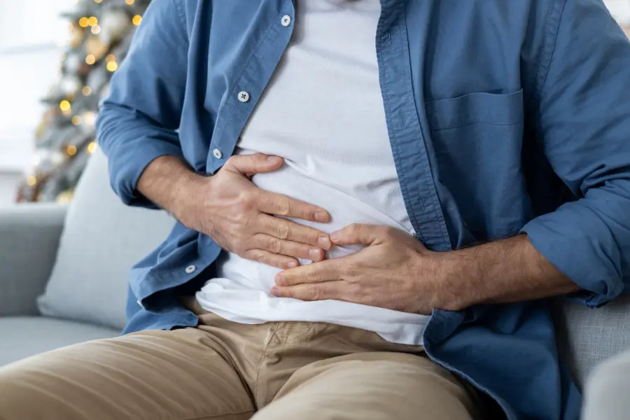 Dolore allo stomaco: quando può essere associato a problemi cardiaci?